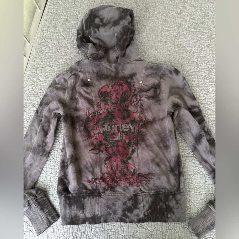 Women’s Hurley hoodie with Cobra Tie-Dye look Zip-up. medium.